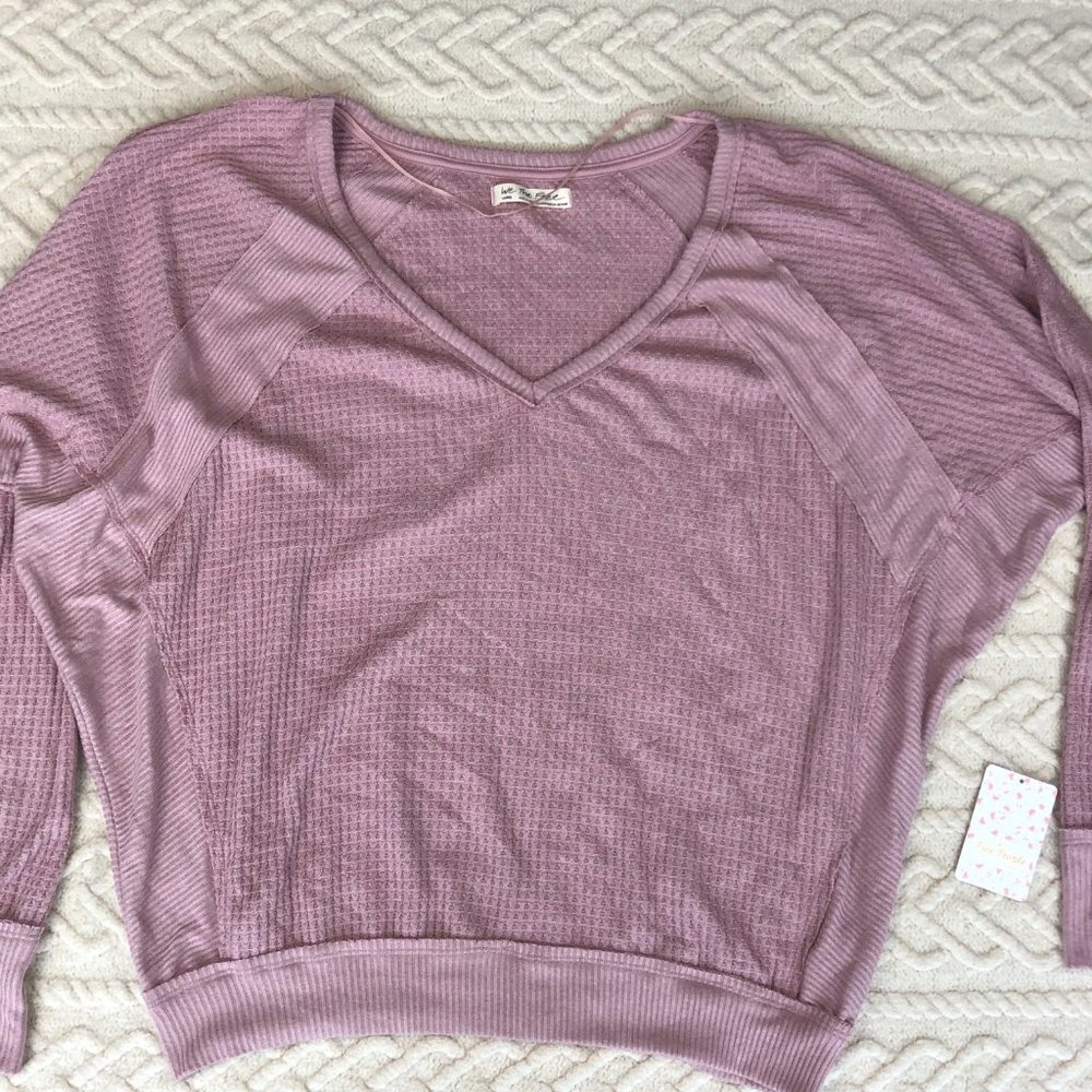 Free People Women's Size L Santa Clara Thermal Pullover Knit Shirt Oversized NWT - Picture 2 of 5